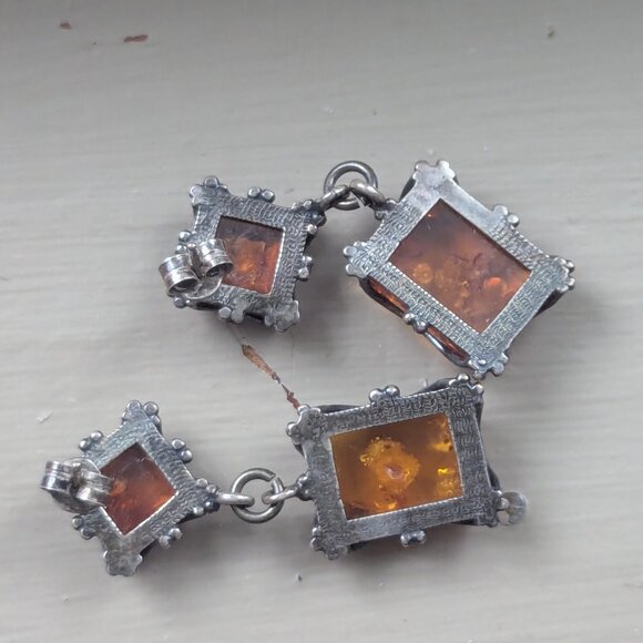 Vintage Amber Acrylic Gold Brass Metal Cocktail Dangle Earring Great Gatsby Boho - Picture 6 of 7